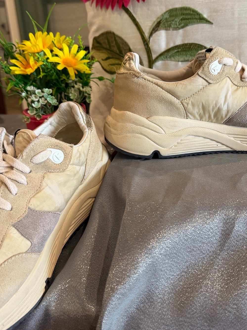 Golden Goose Running Sole Sneakers Beige Suede Gold GGDB Size 39 US 9 - Picture 6 of 14